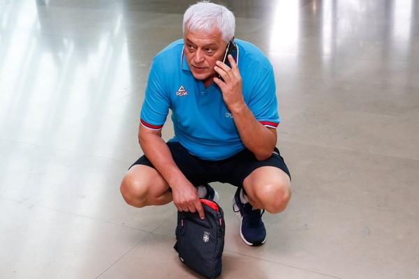 NOVE INFORMACIJE O STANJU MUTE NIKOLIĆA: Čak je i Vučić zvao da se raspita!