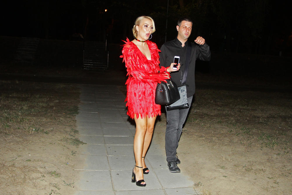 SREĆNE VESTI: Ivani Selakov uspela veštačka oplodnja iz prvog pokušaja! Zna i POL BEBE! (FOTO)