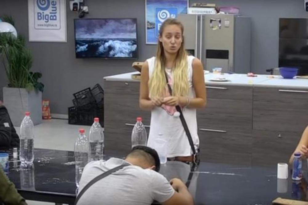 SVE DEVOJKE TREBA DA ZAVRŠE KAO JA, SA OŽENJENIM? Luna upitana zašto zaslužuje POBEDU, pa šokirala odgovorom! (VIDEO)