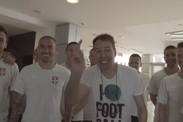 AJMO NEMANJA, FILIPE, LUKA, DUŠANE! ALE, ALE, ALE! Blaža preradio legendarni navijačku himnu fudbalera! Opet se ježimo zbog nje! (VIDEO)