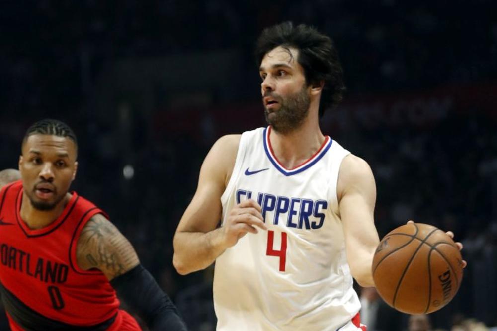 KLIPERSI BI DA TREJDUJU TEODOSIĆA?! Neizvesna sudbina srpskog košarkaša u NBA!