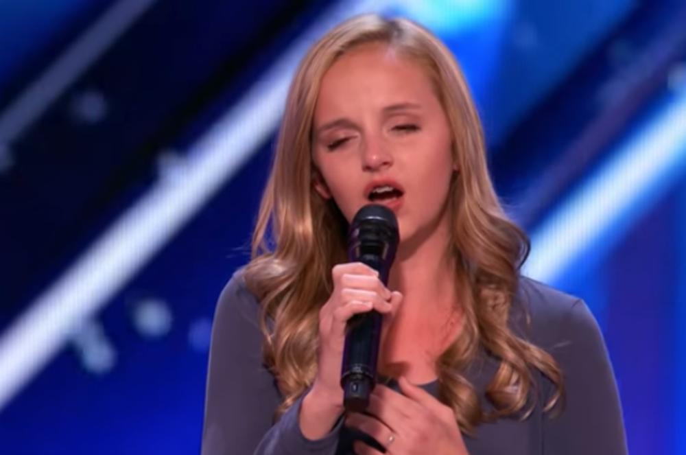 Kad je zapevala vreme je stalo...  