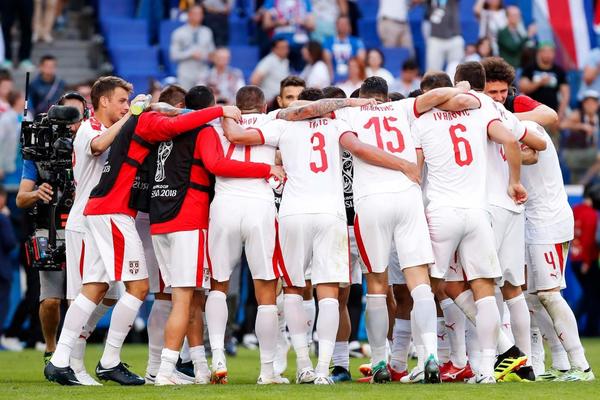 TRENUTAK ZA PONOS: Srbija jedina ima 2 igrača u idealnom timu 1. kola na Svetskom prvenstvu! (FOTO)