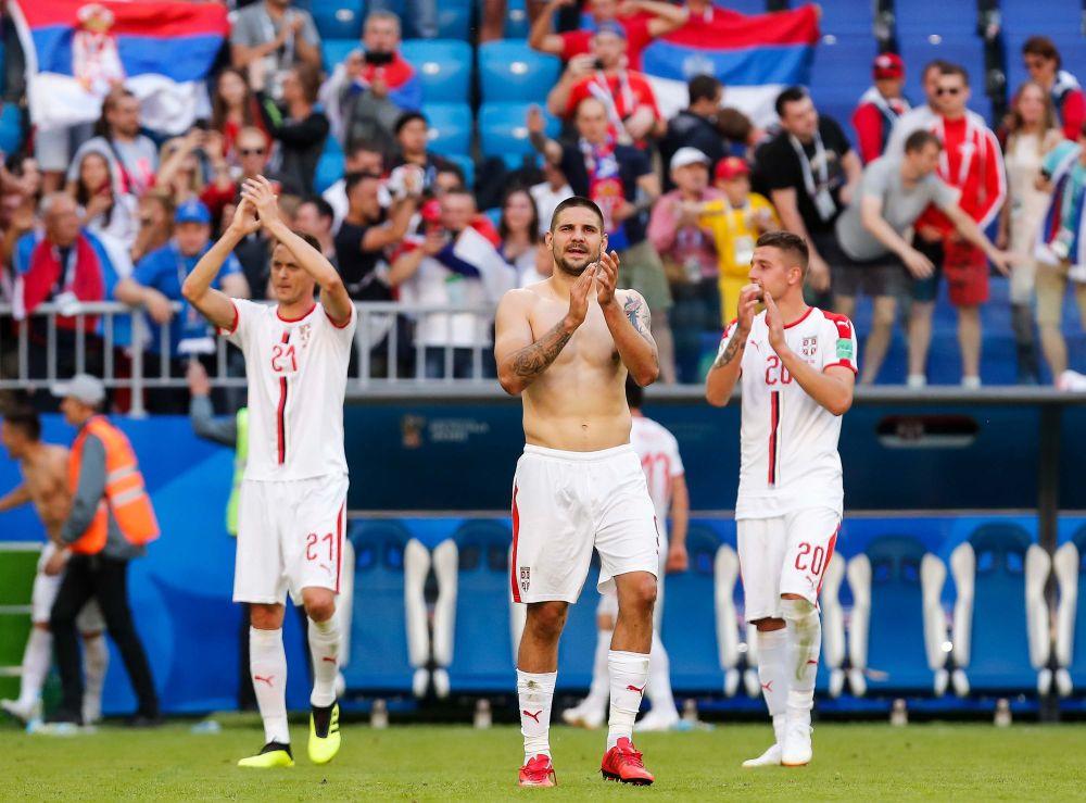 Aleksandar Mitrović bez dresa koji je otišao u ruke Vojina Cucića  