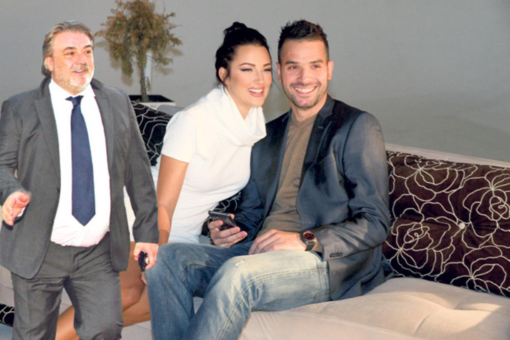 ŽIVOJINOVIĆI NE ŠTEDE NA FILIPOVOJ I PRIJINOJ SVADBI: Vo od 500kg, 60 telohranitelja, 160 konobara i 1.000 ZVANICA - E TO SE ZOVE VESELJE!