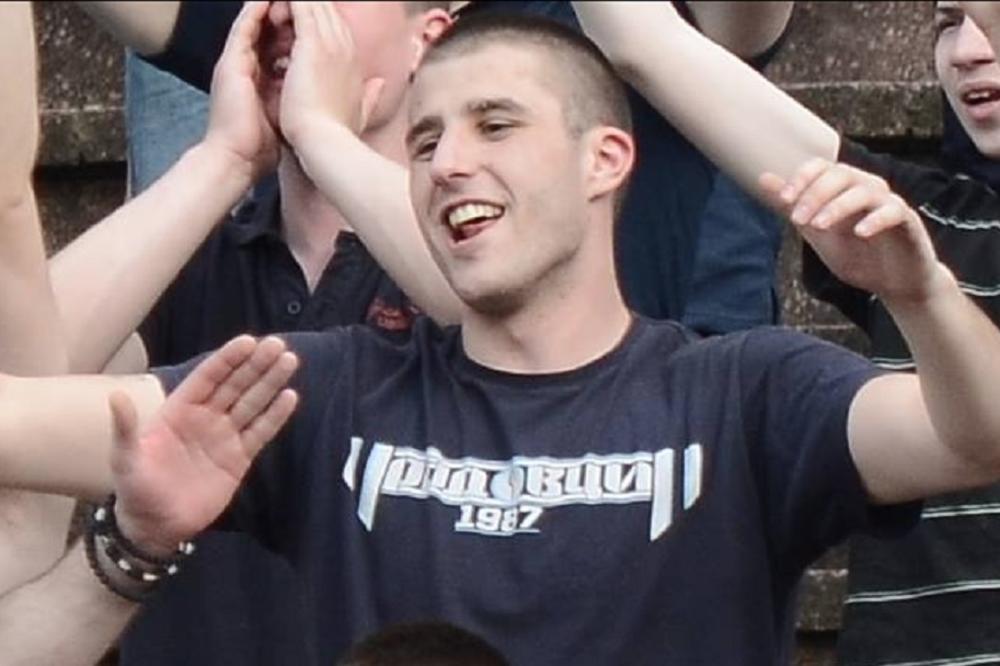 Izrešetan pretrčao ulicu, pa pao između zgrada: Ovo je mladić koji je izrešetan na Vidikovcu (FOTO)