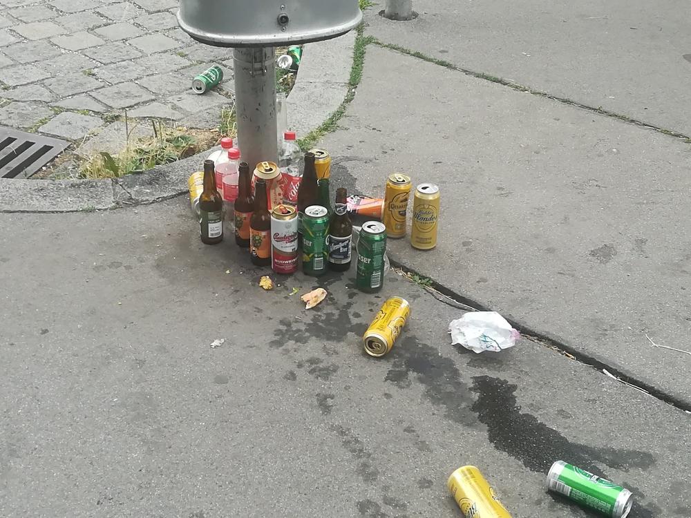 Gej parada u Beču, alkohol  