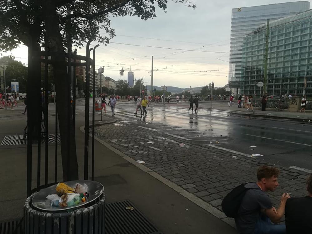 PARADA PONOSA U FOTOGRAFIJAMA  