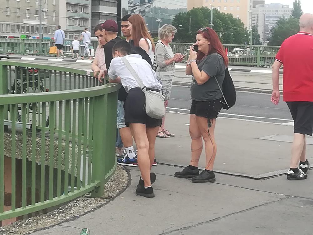 PARADA PONOSA U FOTOGRAFIJAMA   