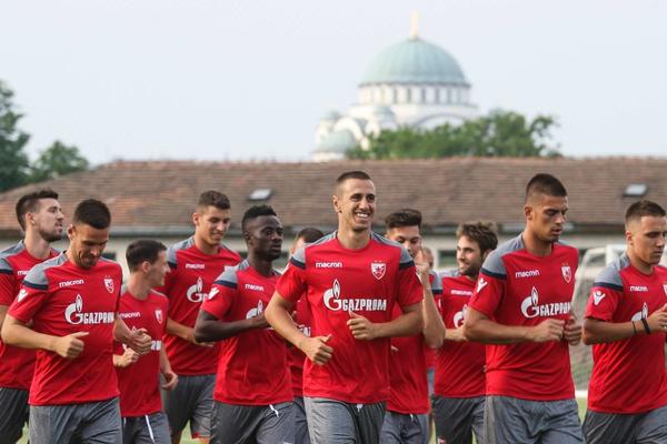 ODLAZAK IZ LJUTICE BOGDANA! Igrač Zvezde prešao u komšiluk!