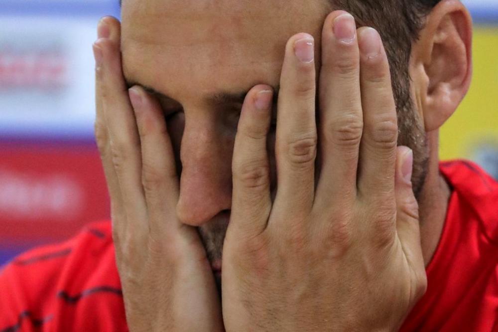 Duško Tošić čuo za nadimak koji je dobio od Engleza: Njegova reakcija dokazuje kakav je Srbenda, a tek poruka za Albance u švajcarskoj reprezentaciji! (VIDEO)