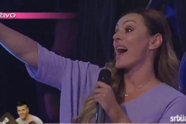 ANABELA NAPRAVILA HAOS U FINALU ZADRUGE: Matora krenula da iznosi sav prljav veš o njoj i Luni, SAMO ŠTO SE NISU POBILE! (FOTO)