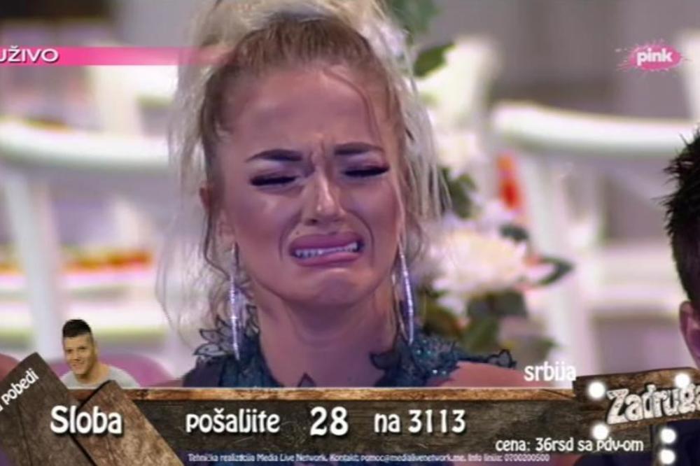 NAJEMOTIVNIJI TRENUCI FINALA ZADRUGE: Porodice takmičara ušle u rijaliti, Teodora se gušila u suzama, a Luni zamalo da pozli! (FOTO)