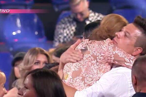 DOSTA JE BILO SKRIVANJA: Kija i Sloba se POLJUBILI nakon emisije, a onda je ona našla zanimljivo PRENOĆIŠTE! (VIDEO)