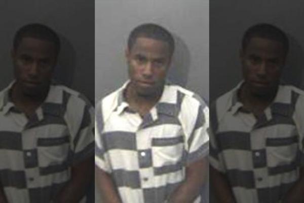 KONOBARICA JE BILA U ČUDU! Kada je videla čime je OVAJ MUŠKARAC hteo da joj plati, pozvala je policiju!