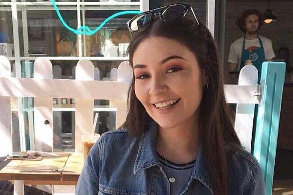 ZASPALA JE SA OTVORENIM VRATIMA: Odjednom je osetila BOL, a kada je videla šta joj je na krevetu, počela je da VRIŠTI!