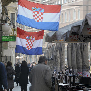 "KAKO CELOM SELU OBJAVITI DA SI KRE*EN" Hrvat podelio objavu sa bizarnim natpisom, ceo region pobesneo zbog slike!