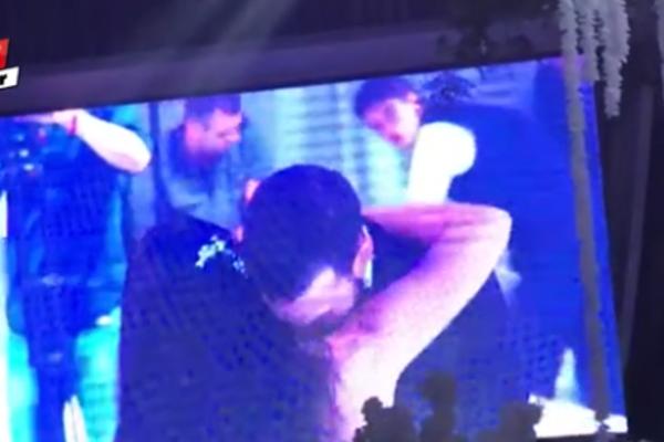 OVO JOŠ NIKO NIJE IMAO NA VENČANJU: Ovo je detalj na svadbi bračnog para Živojinović koji je SVIMA zapao za oko! (FOTO)