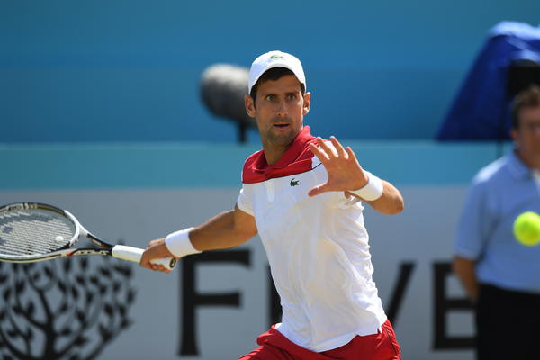 NOVAK VIŠE NEMA ONU VATRU U OČIMA! Legendarni teniser bacio rovca Đokoviću pred sam start Vimbldona! (FOTO)