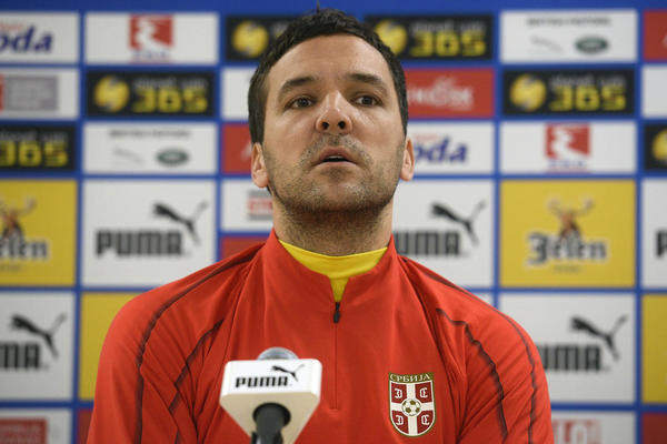 STOJKOVIĆ ZAVRŠIO KARIJERU U SRBIJI: Krstajiću je zabranjeno da me poziva u reprezentaciju!