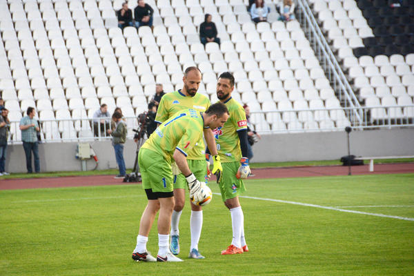 Vratio se legendarni golman! Poslušajte šta je imao da poruči svim navijačima sa priprema iz Slovenije! (VIDEO)