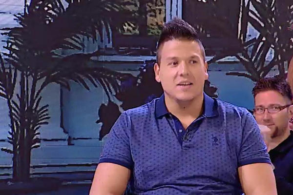 SLOBU RADANOVIĆA GAĐALI FLAŠOM ZBOG GLUPOG TVITA O SREBRENICI: Incident u Sarajevu