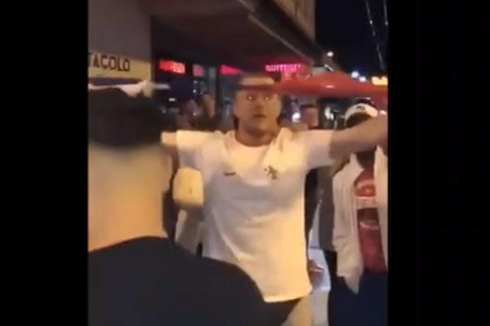 PALE I KIDAJU ZUBIMA SRPSKE ZASTAVE! UZVIKUJU UČK! Skandalozni snimci pokazivanja mržnje prema Srbiji i Srbima!