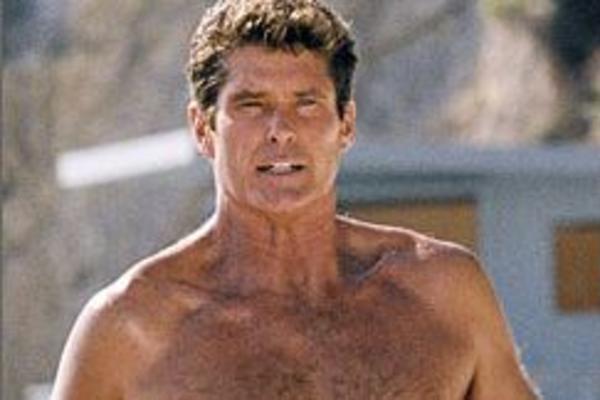 BIO JE SAN SVIH SRPSKIH ŽENA, UNIŠTIO GA JE ALKOHOL: A evo kako DANAS IZGLEDA Mič Bjukenon iz ČUVARA PLAŽE! (FOTO)