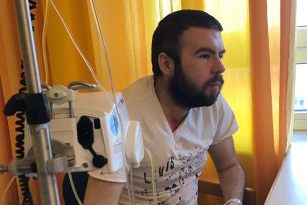 ŠTA VAM JE BITNIJE, POLITIKA ILI LJUDSKI ŽIVOT? Fondacija BUDI HUMAN ZABRANJENA na nekim televizijama, da nije Nikola bi BIO ŽIV (FOTO)