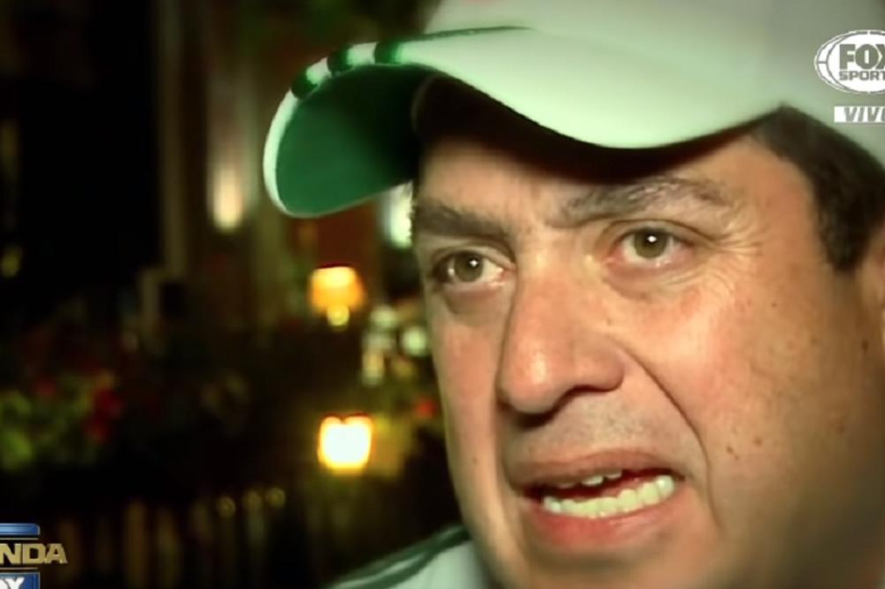 NAJPOTRESNIJA PRIČA MUNDIJALA: On ide sam na utakmice, a oko njega su uvek tri prazna mesta! (FOTO) (VIDEO)