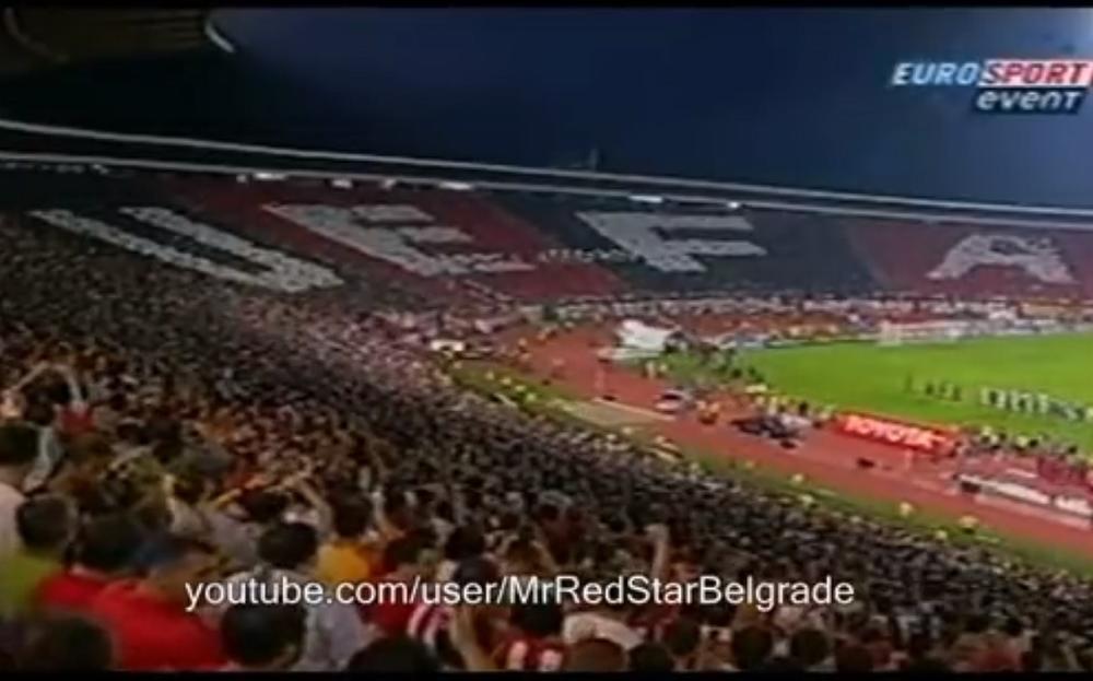 Transparent Delija 2006. godina u kom na meču protiv Milana prozivaju UEFA  
