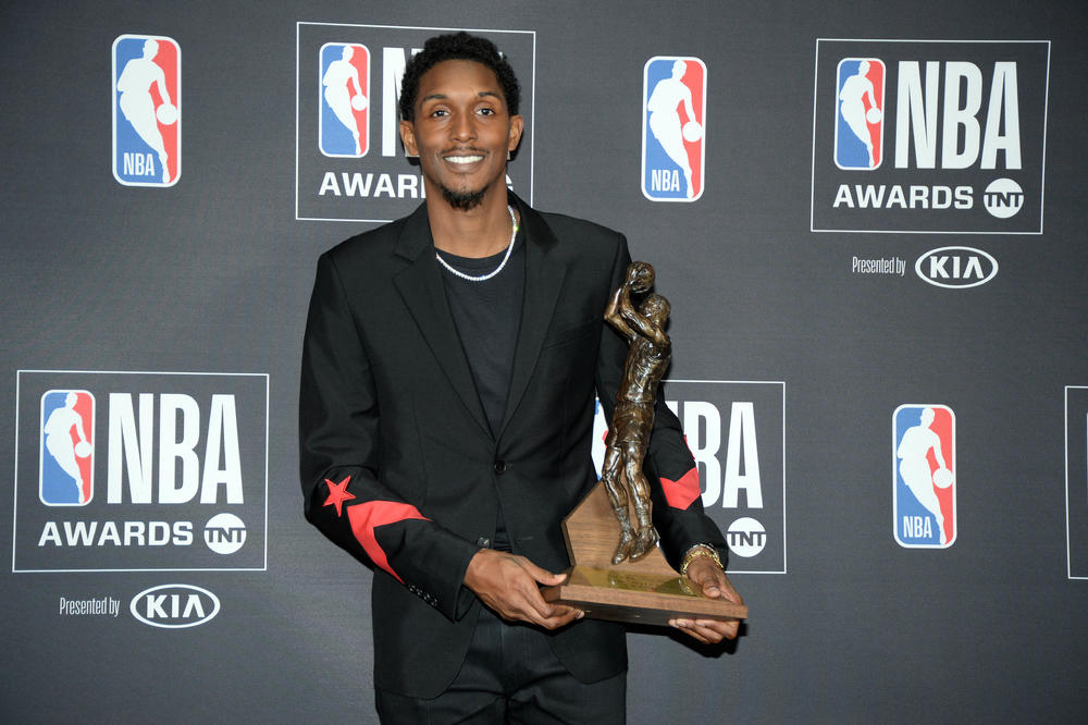 KAKVA SRAMOTA NBA ZVEZDE: Otišao iz Orlanda zbog sahrane, a uhvaćen kako se provodi u striptiz klubu!