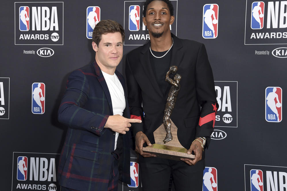 NBA superstar je imao dve žene, a onda je ostavio jednu! S njegovim brojkama na terenu tada se dogodio BUM! (FOTO) (VIDEO)