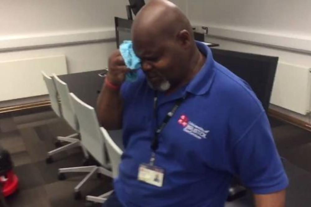 DOMAR JE ČITAVU DECENIJU VREDNO RADIO NA UNIVERZITETU: Onda su studenti rešili da mu prirede DIRLJIVO IZNENAĐENJE! (VIDEO)