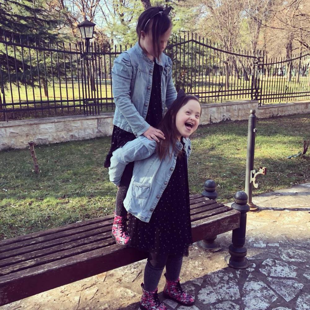 Irma i Ilda Huremović   