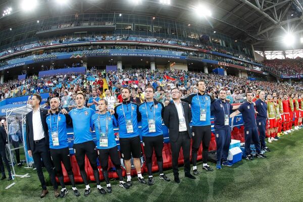 Ode najiskusniji: Veliki udarac za Mladena Krstajića i fudbalsku reprezentaciju Srbije!