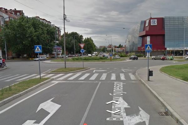 KRVAVA TUČA NA ULICI: Nišlija izvukao srp i IZBO mladića nasred ulice, prolaznici PRESTRAVLJENI!