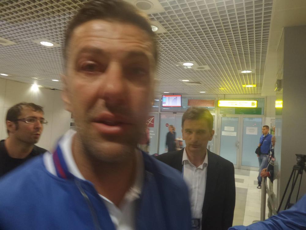 Mladen Krstajić plače posle smrti Gorana Bunjevčevića  