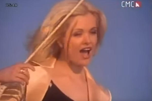 MINEA JE DEVEDESETIH ZALUDELA MUŠKARCE, voleli je i fudbaleri i pevači -a onda depresija,tuga, saobraćajka! (FOTO)