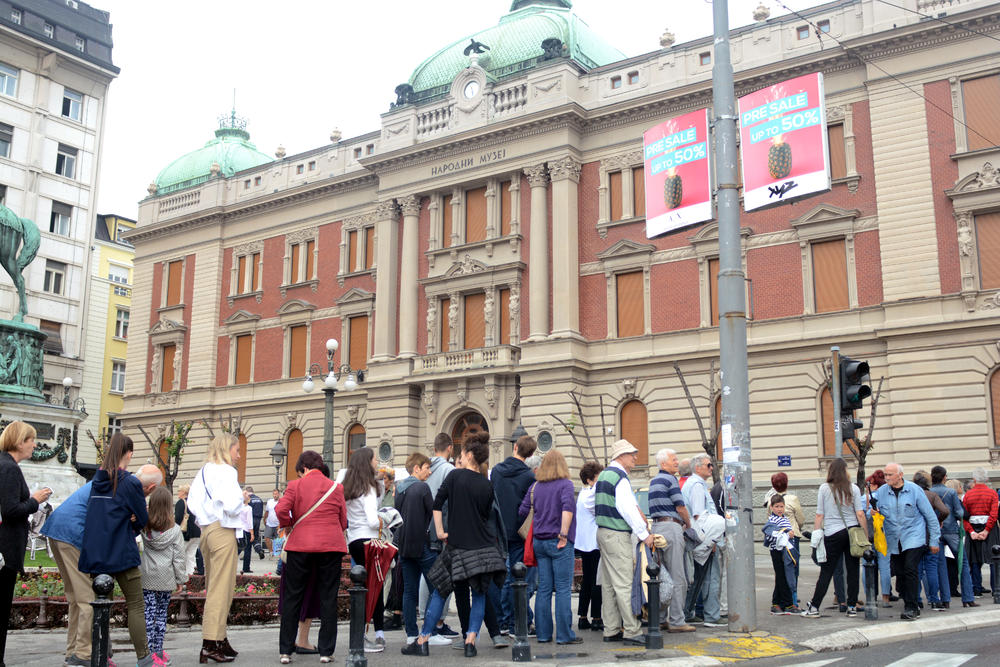 Gužva ispred Narodnog muzeja  