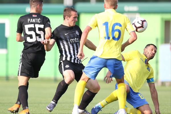 PORAZ CRNO-BELIH: Rostov tvrd orah za Đukićeve pulene! (FOTO) (VIDEO)