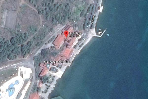 PRAVOSLAVNI SVEŠTENIK kupio GLISER koji košta 180.000 EVRA!