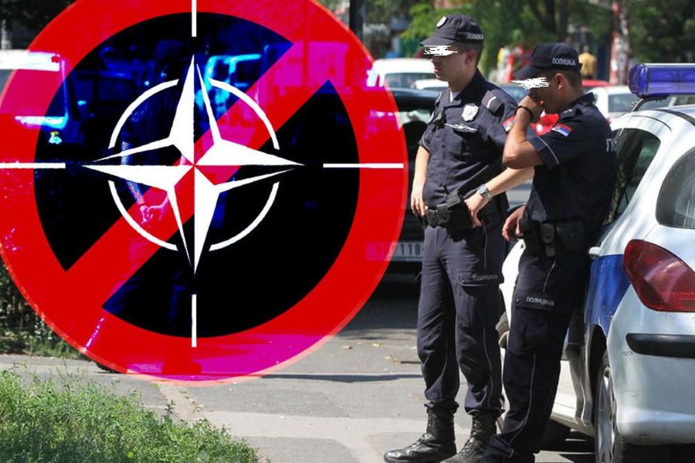 NISMO DUŽNI DA PRIČAMO NA NATO JEZIKU: BG policajci NA NAŠE OČI odbili da pomognu IZRAELKI kojoj su lopovi ukrali telefon jer NE GOVORI SRPSKI!