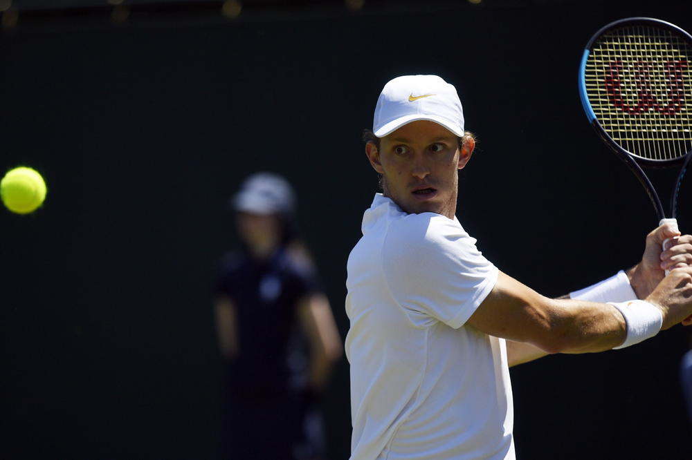 LOŠ DAN ZA SRBE NA VIMBLDONU! Krajinović se vratio na teren, ali izgubio od Harija! (FOTO) (VIDEO)