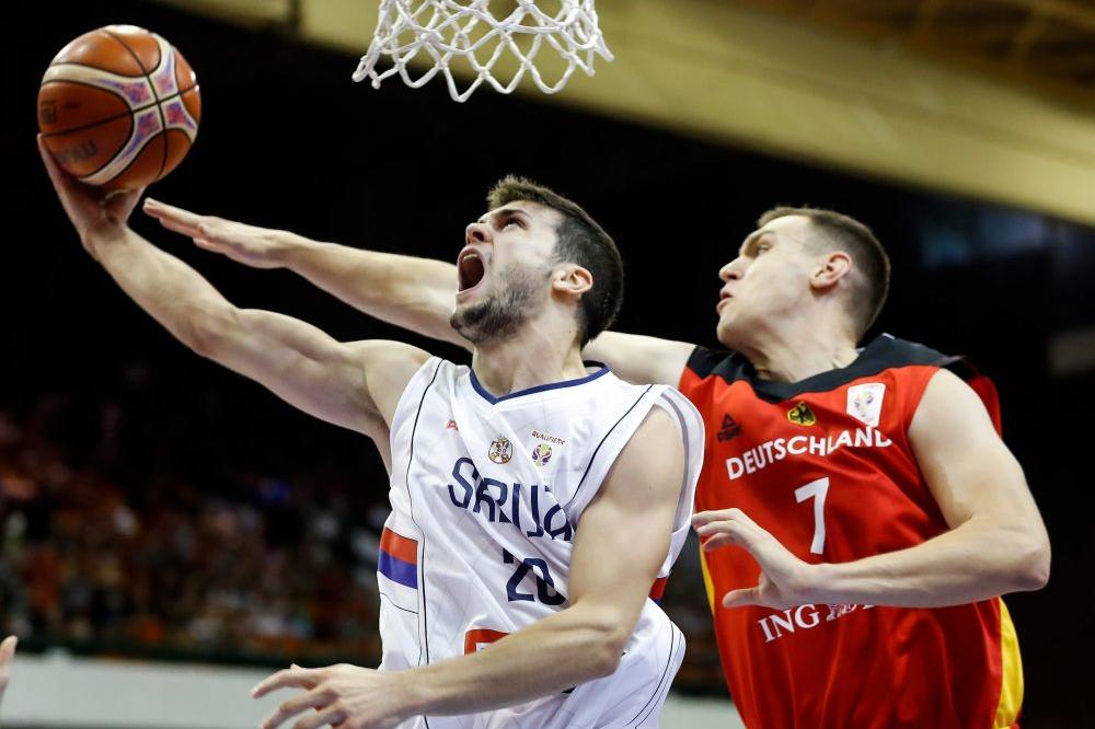 OPERACIJA JE DOBRO PROŠLA: Poznato je kada će Todorović moći da se vrati na parket!