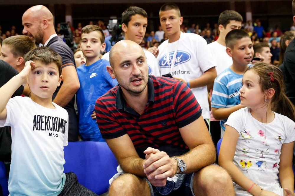 NENAD KRSTIĆ SE VRATIO U SRPSKU KOŠARKU: Bivši kapiten je dobio jednu od najvažnijih funkcija u KSS!