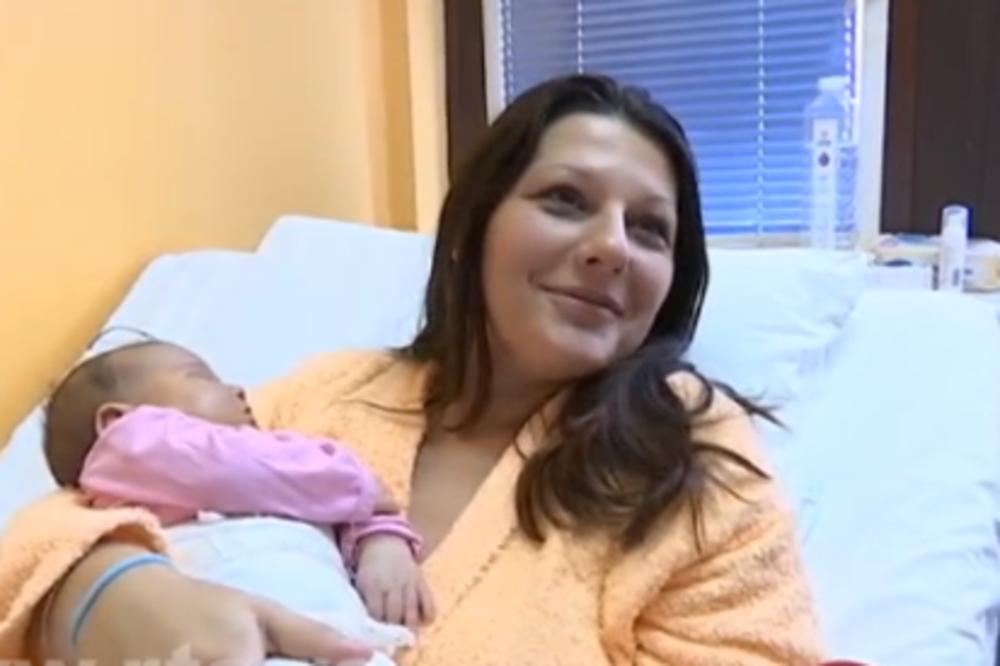 SLAĐANA JE SRPSKA MAJKA ŠAMPION! Rodila je četvoro dece koja zajedno teže 20.550 grama potpuno PRIRODNIM PUTEM! (FOTO)