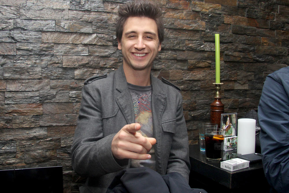 SVI BRUJE O ŽENI STEVANA ANĐELKOVIĆA: Očarala je MNOGE kada se pojavila, a svi bruje o OVOM DETALJU!