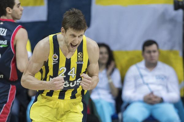 ŽELJKO OBRADOVIĆ UJEDINIO MILJENIKE GROBARA: Novi partizanovac stigao u Fenerbahče! (VIDEO)