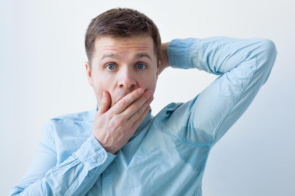 PREKOMERNO ZNOJENJE - HIPERHIDROZA: Kako da se najefikasnije izborite sa neprijatnim mirisima